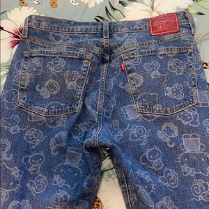Levi’s x Hello Kitty Jeans 30W x 28L pink tint